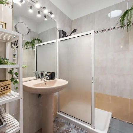 Privadas Cerca De La Playa Y Aeropuerto En Casa Compartida Con Otros Huespedes بيت للعطل