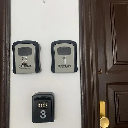 Сasa de vacaciones Privadas Cerca De La Playa Y Aeropuerto En Casa Compartida Con Otros Huespedes