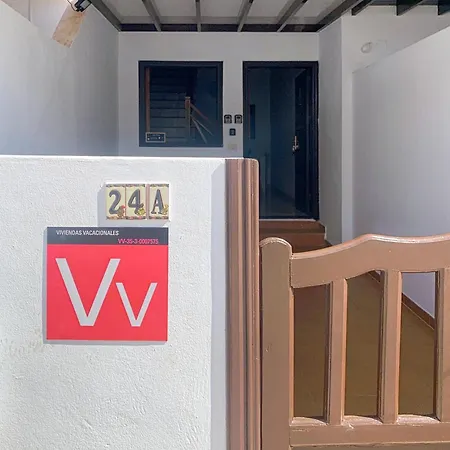 Privadas Cerca De La Playa Y Aeropuerto En Casa Compartida Con Otros Huespedes Сasa de vacaciones *