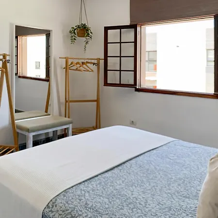 Сasa de vacaciones Privadas Cerca De La Playa Y Aeropuerto En Casa Compartida Con Otros Huespedes Playa Honda (Lanzarote)