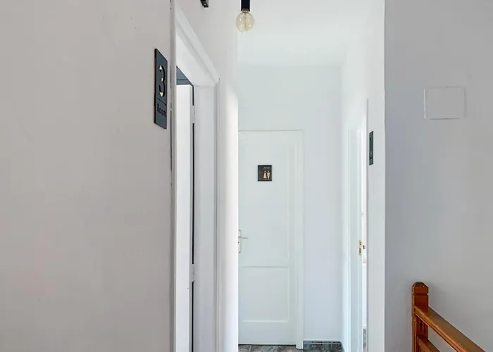 Дом отдыха Privadas Cerca De La Playa Y Aeropuerto En Casa Compartida Con Otros Huespedes