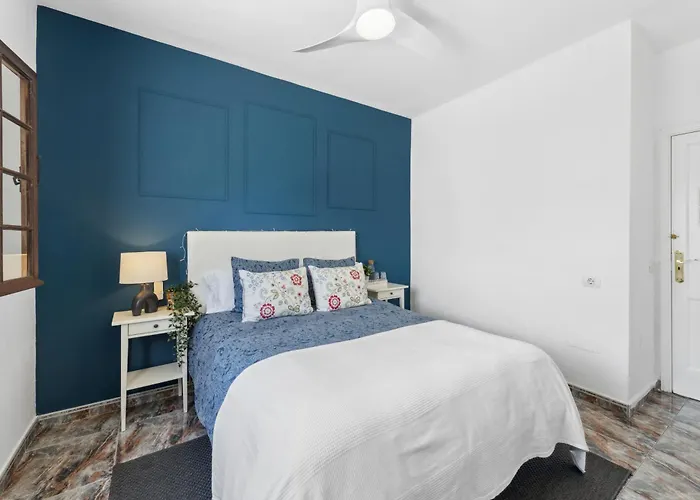 Feriehus Privadas Cerca De La Playa Y Aeropuerto En Casa Compartida Con Otros Huespedes