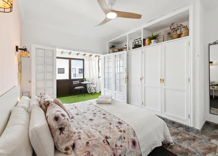 Privadas Cerca De La Playa Y Aeropuerto En Casa Compartida Con Otros Huespedes 度假居 宏达海滩